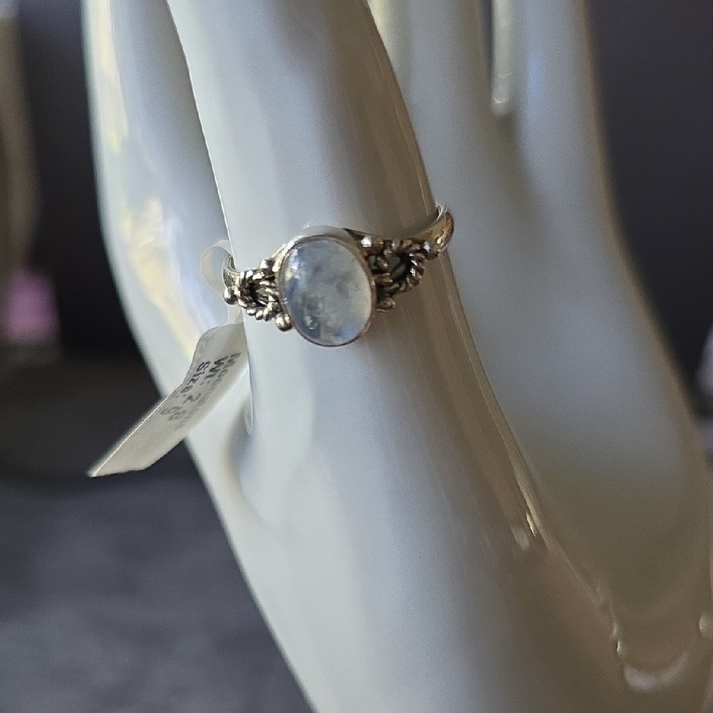 925 Silver Moonstone Ring~Size 9~NWT